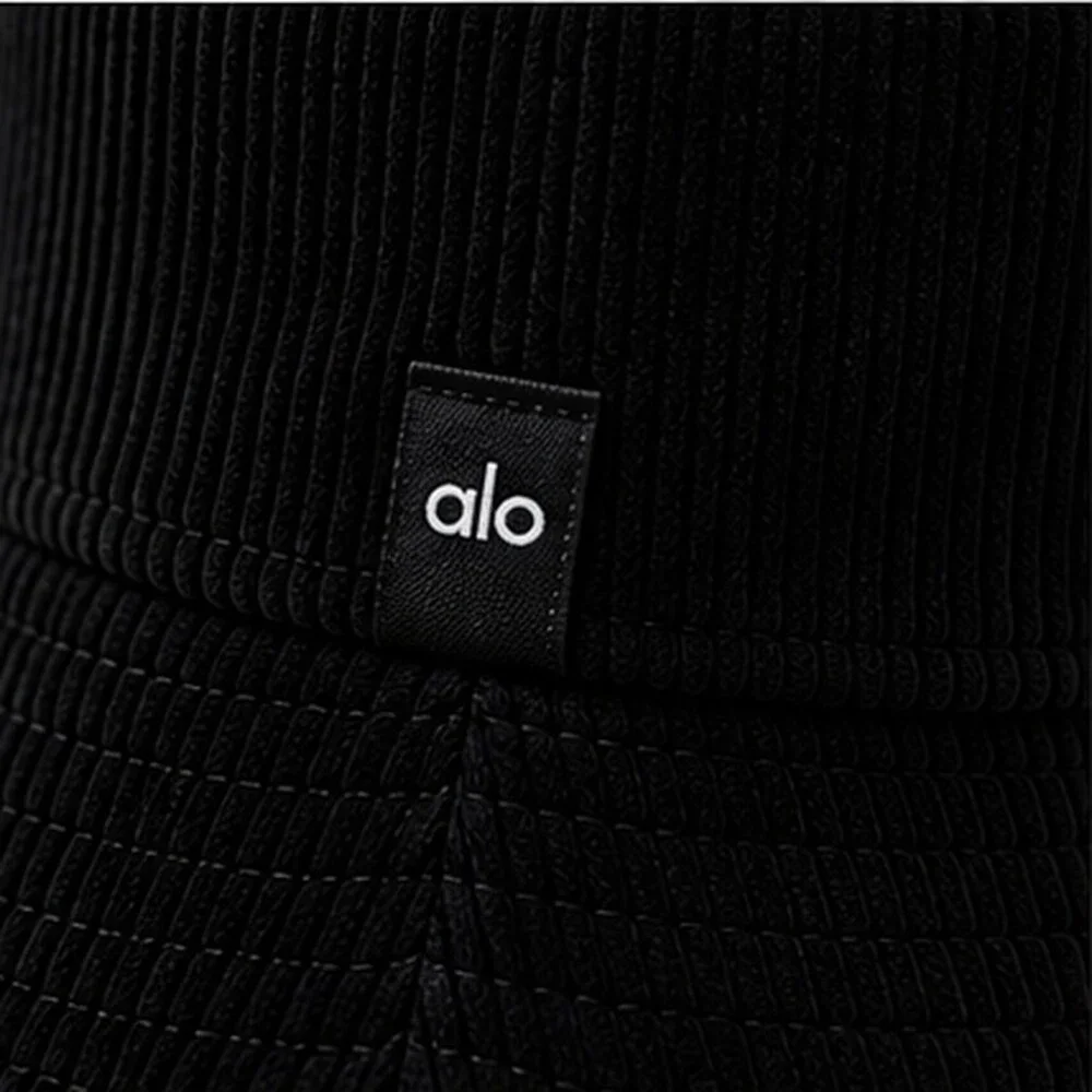 ALO Yoga Black Active Bucket Hat NWT